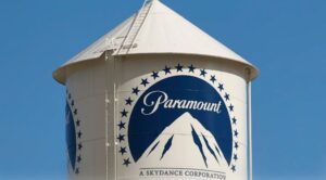 Paramount cedió ante la presión judicial de EEUU y aplazó la fusión con Warner por casi un año