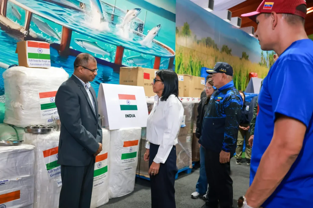 Presidenta (E) Delcy Rodríguez inspeccionó inventario de insumos y ayuda humanitaria internacional tras doble terremoto