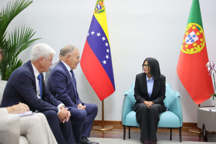 Presidenta (e) evalúa agenda de cooperación con autoridades de Portugal