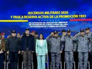 Presidenta encargada renueva el alto mando de la FANB