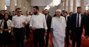 Registran varias explosiones en la capital de Siria durante la visita de Macron