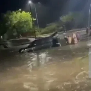 Reportan desborde de cañadas e inundaciones en Milagro Norte –