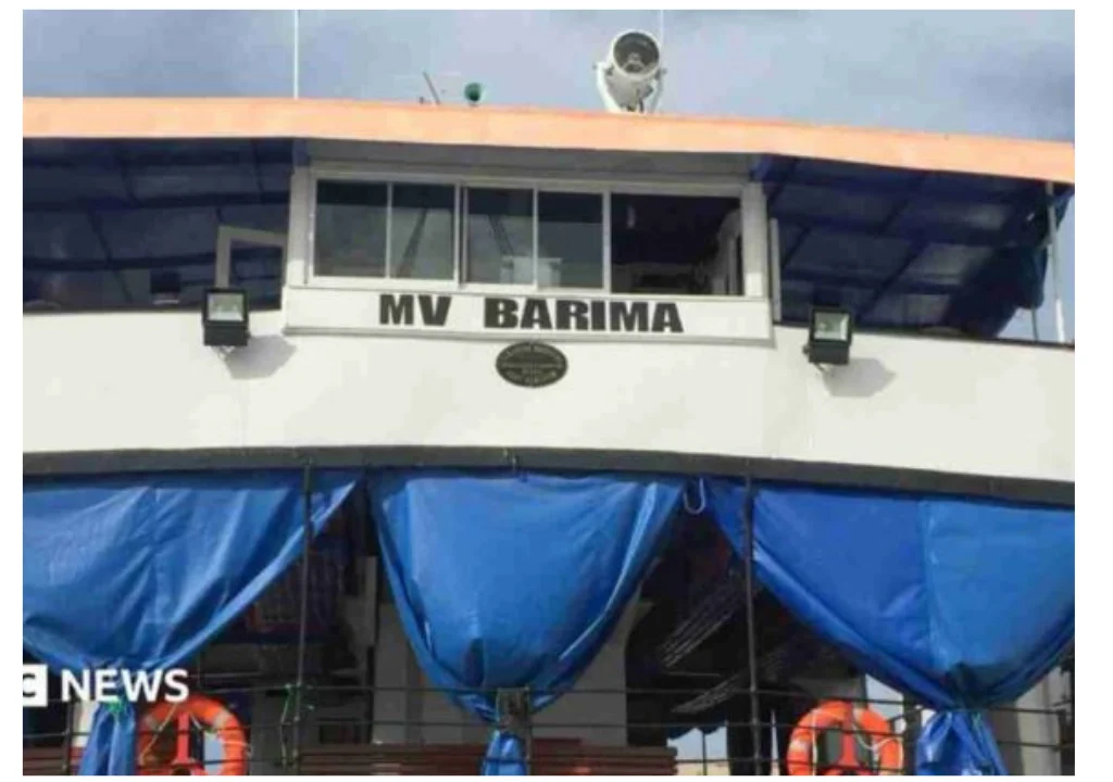 Rescataron a 67 personas, entre ellas 15 niños, tras volcar ferry con 133 viajeros en Guyana