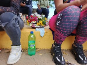 Restricción policial en cementerio de La Guaira impide paso de familias