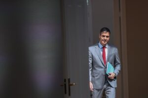 Sánchez denuncia «causas políticas» contra su esposa y su hermano, dos «profesionales íntegros» | europapress.es
