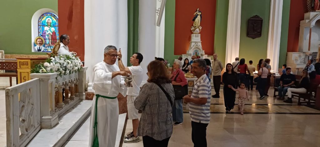 Santuario de la Candelaria retomó las misas pero la Iglesia del Sagrado Corazón las mantiene suspendidas