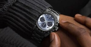 Seiko quiere dominar el mercado de los relojes con una gran rebaja del cronógrafo Blue Panda