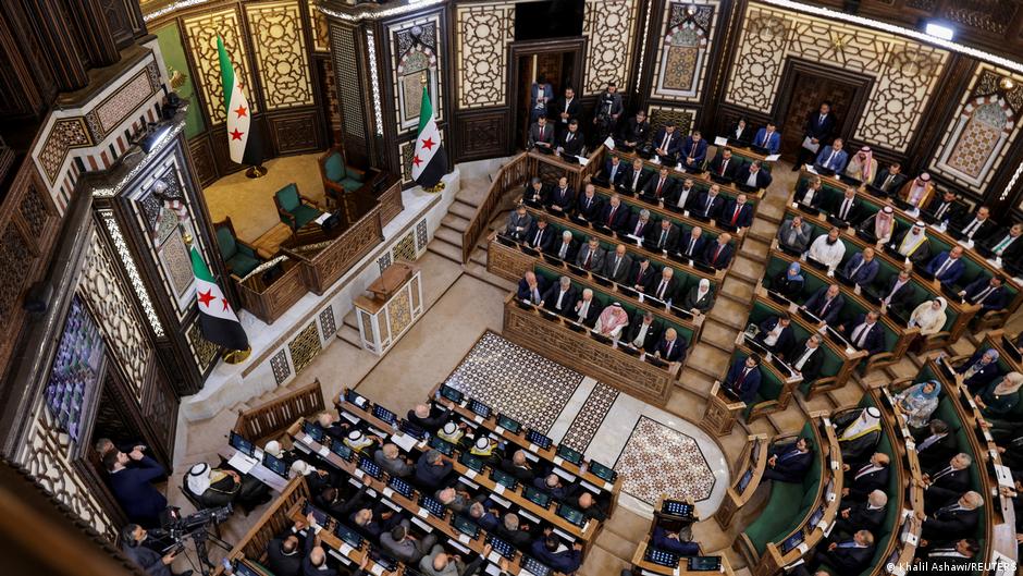 Siria: primera sesión parlamentaria tras salida de Al Asad