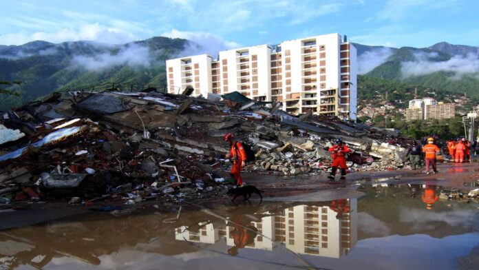 Sobreviviente relata cómo salió junto su bebé de un edificio tras los terremotos