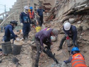 Suben a 4.734 los fallecidos por doblete sísmico en el país