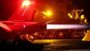 Teherán activa defensa aérea en otra noche de ataques EE.UU.