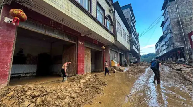 Tifón Bavi deja 87 heridos en Taiwán y 1.7 millones de evacuados en China