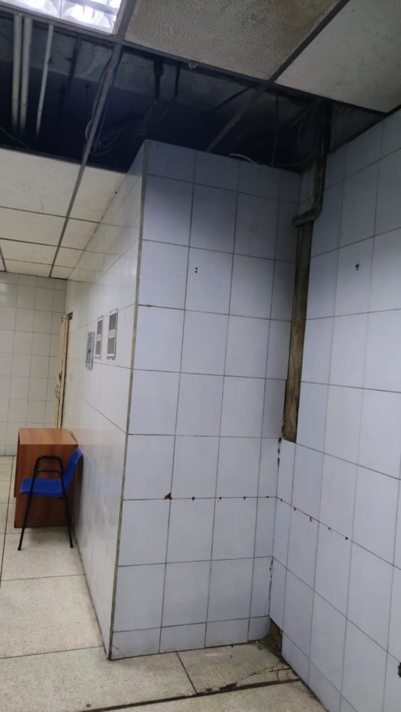 Trabajadores del Seguro Social de Antímano denuncian que los obligan a trabajar, aunque el recinto aún no está apto