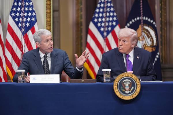 Trump afirma que su secretario de Energía, Chris Wright, está “dirigiendo Venezuela” – Efecto Cocuyo