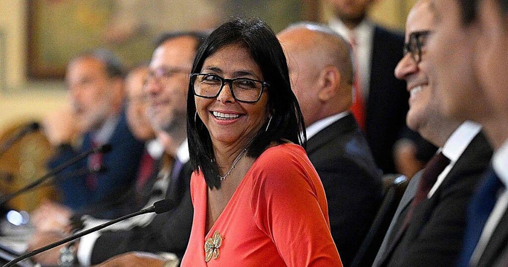 Trump da inmunidad a Delcy ante la Justicia estadounidense mientras siga en el poder