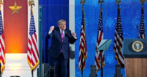 Trump pone a prueba los límites del poder en el 250 aniversario de Estados Unidos