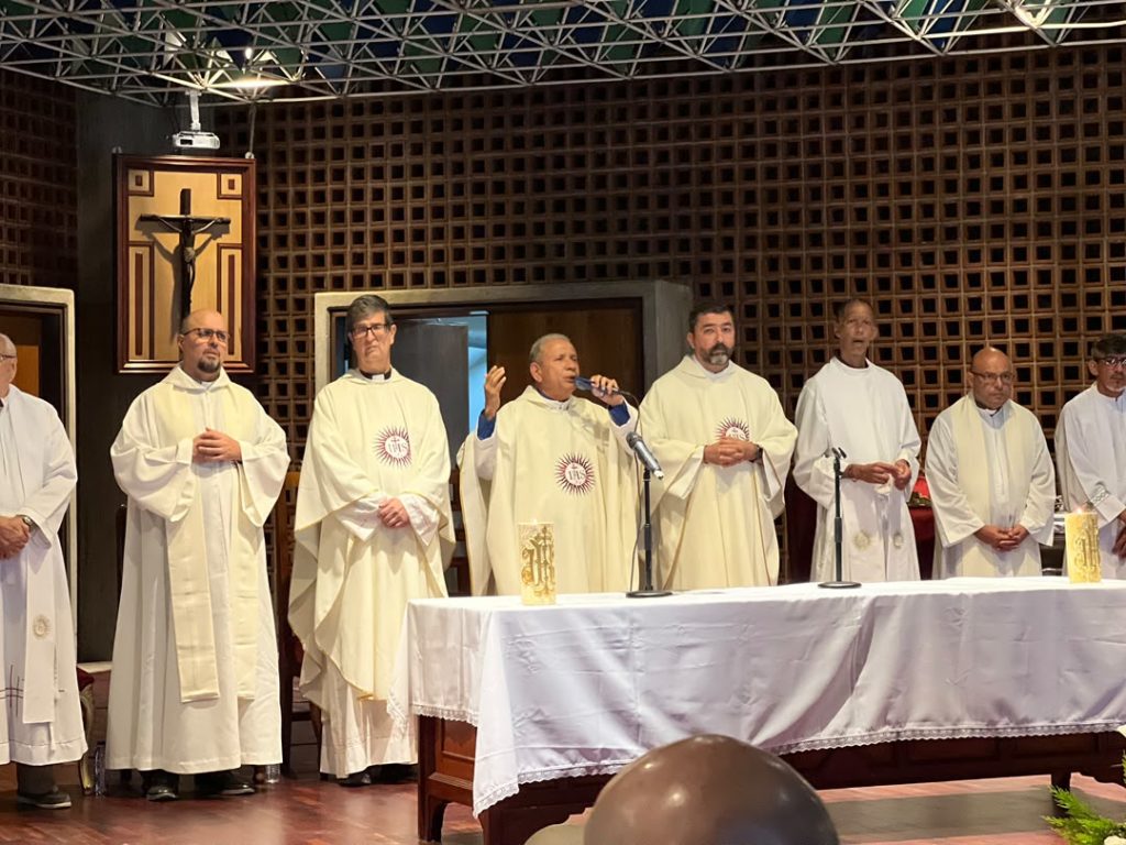 UCAB realizó misa por los heridos y el descanso eterno de los fallecidos del doble terremoto en Venezuela
