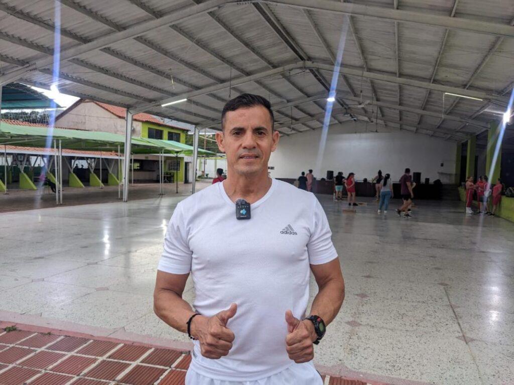 Una bailoterapia por los afectados de La Guaira