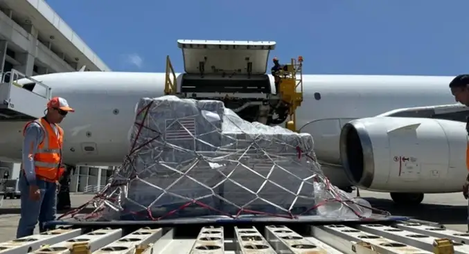 Venezuela recibe 22,8 toneladas de alimentos no perecederos de EEUU