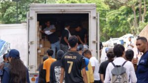 Voluntarios católicos de Lara llevan ayuda humanitaria a damnificados de La Guaira
