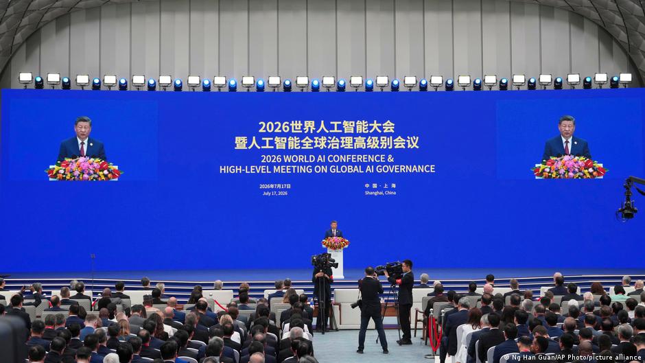 Xi pide una gobernanza "precisa y efectiva" de la IA