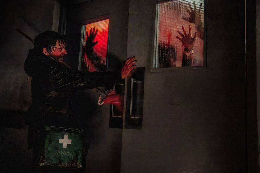Zach Cregger desvela la principal inspiración que ha tenido de los videojuegos para la adaptación de Resident Evil: "Cada ubicación presenta un reto único"