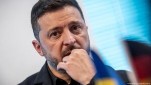 Zelenski realiza importantes ajustes en Consejo de Ministros